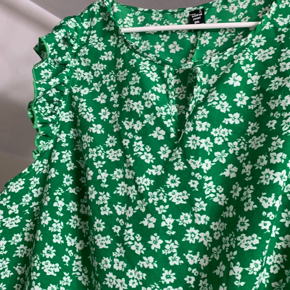 Green Floral Women's Top